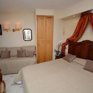 Familia Hotell Paris